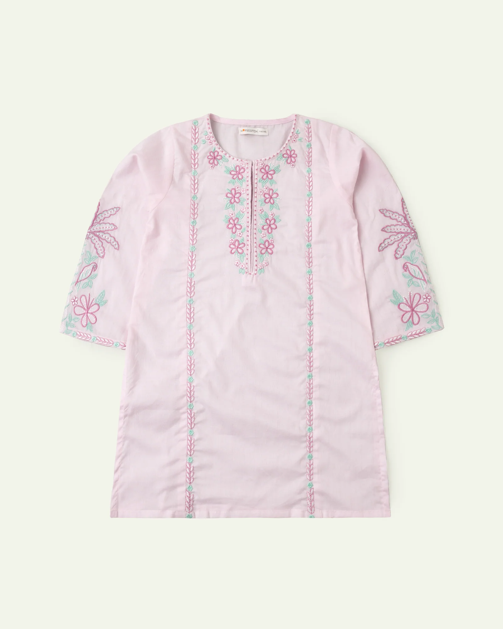 Girl New In